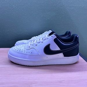 Nike Court Vision Low